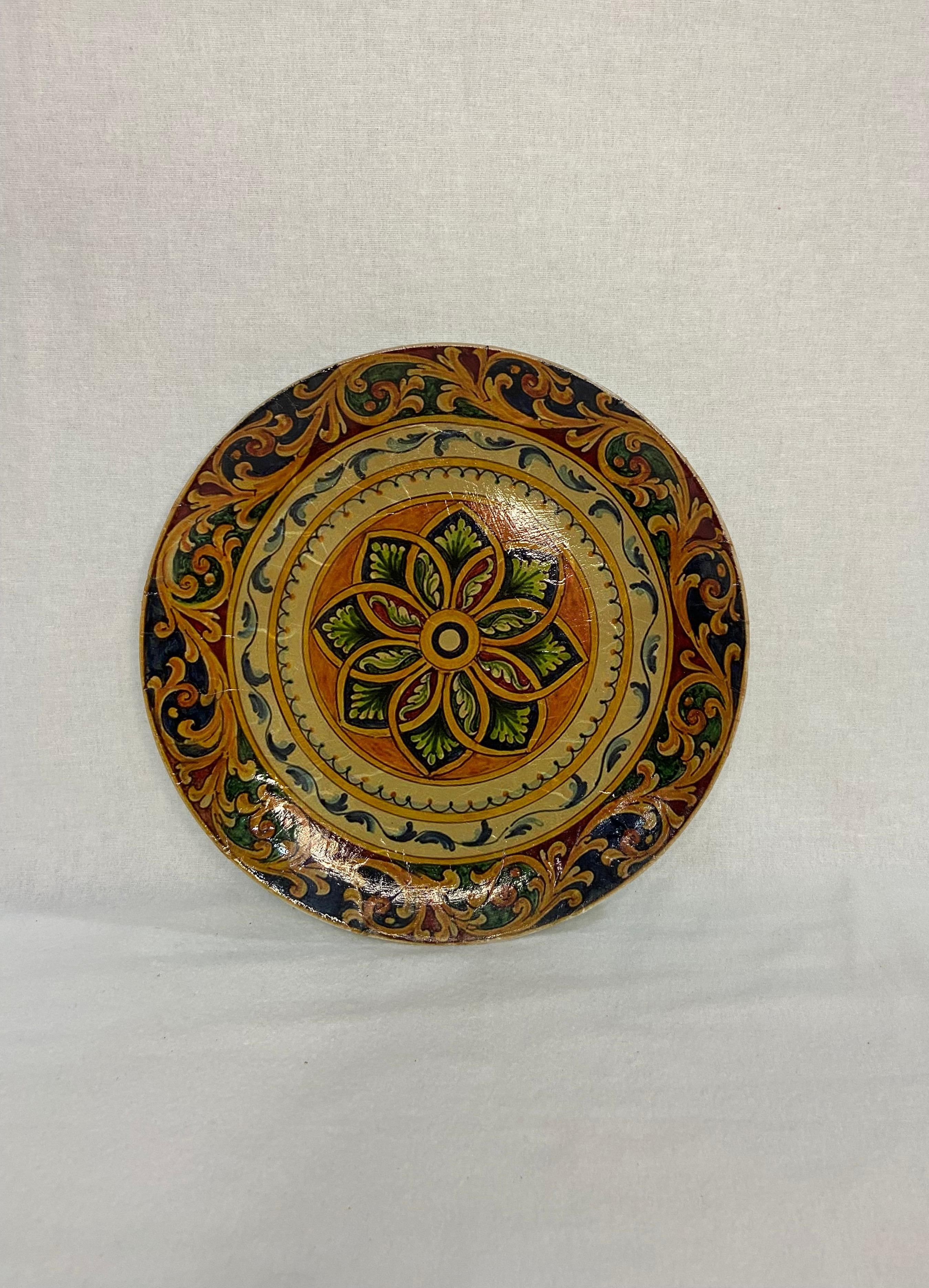 Dekoratif Yuvarlak Tabaklar